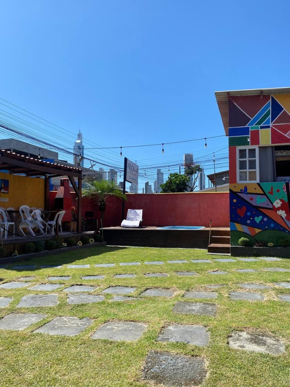 Aloha Hostel Bc Balneário Camboriú Екстериор снимка