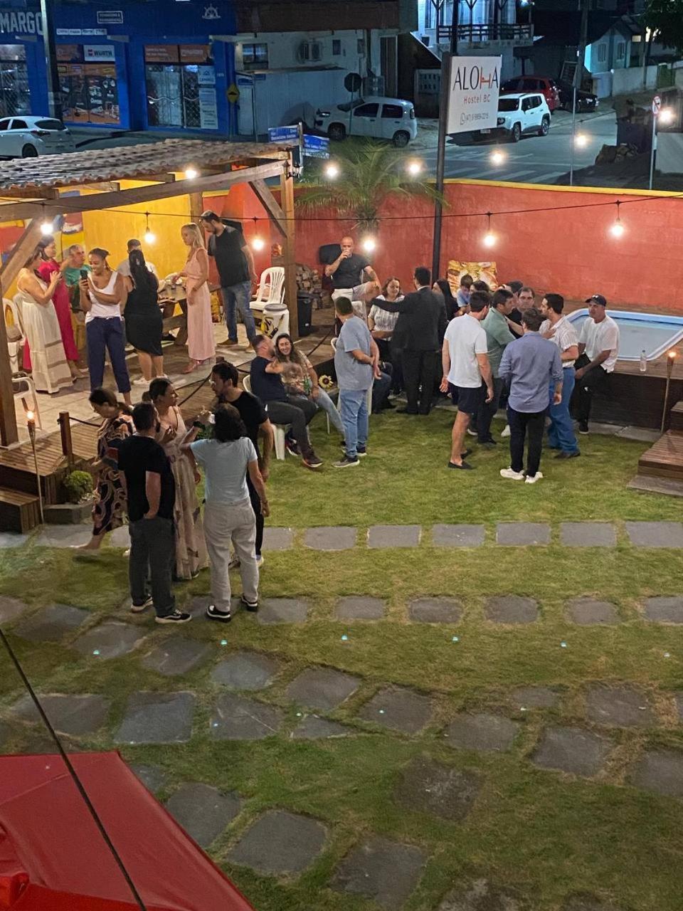 Aloha Hostel Bc Balneário Camboriú Екстериор снимка
