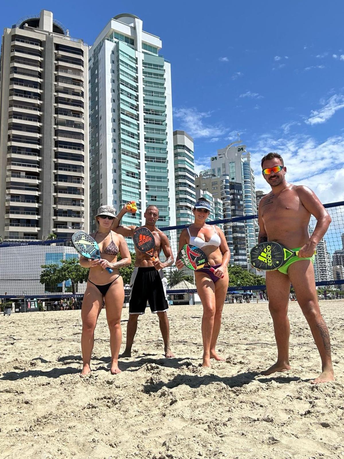 Aloha Hostel Bc Balneário Camboriú Екстериор снимка
